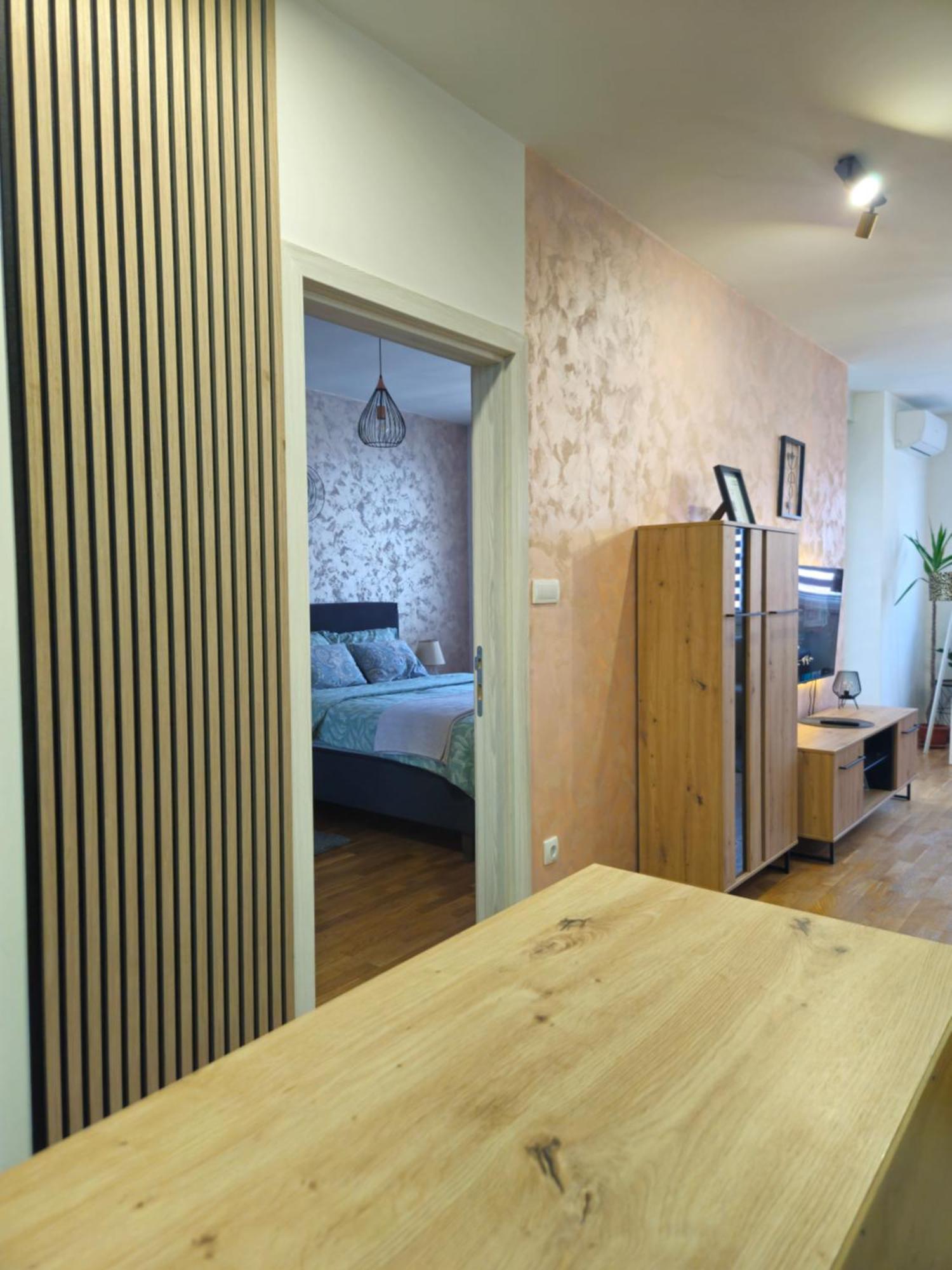 Apartment Ela Subotica Esterno foto